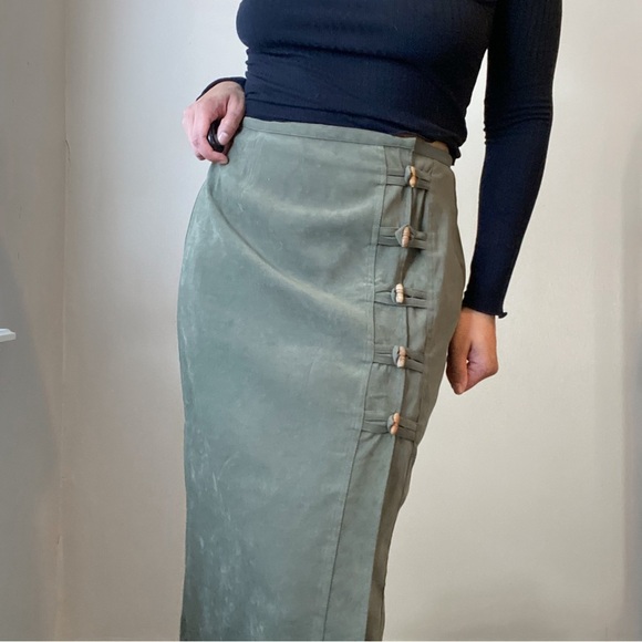 Vintage High Waisted Olive Green Toggle Button Midi Skirt Large - Picture 2 of 8